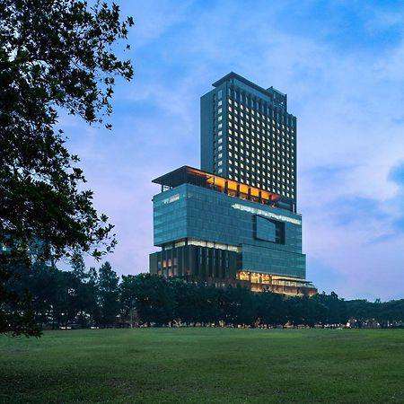 Trembesi Hotel Serpong Esterno foto