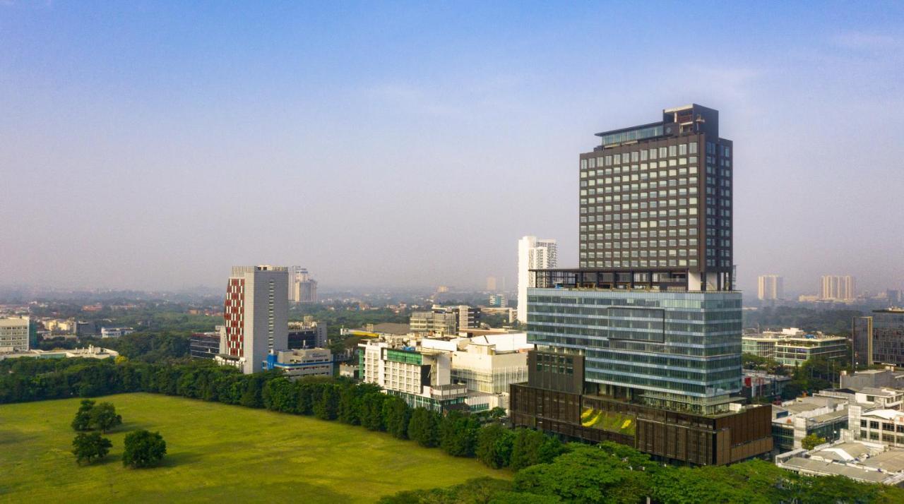 Trembesi Hotel Serpong Esterno foto