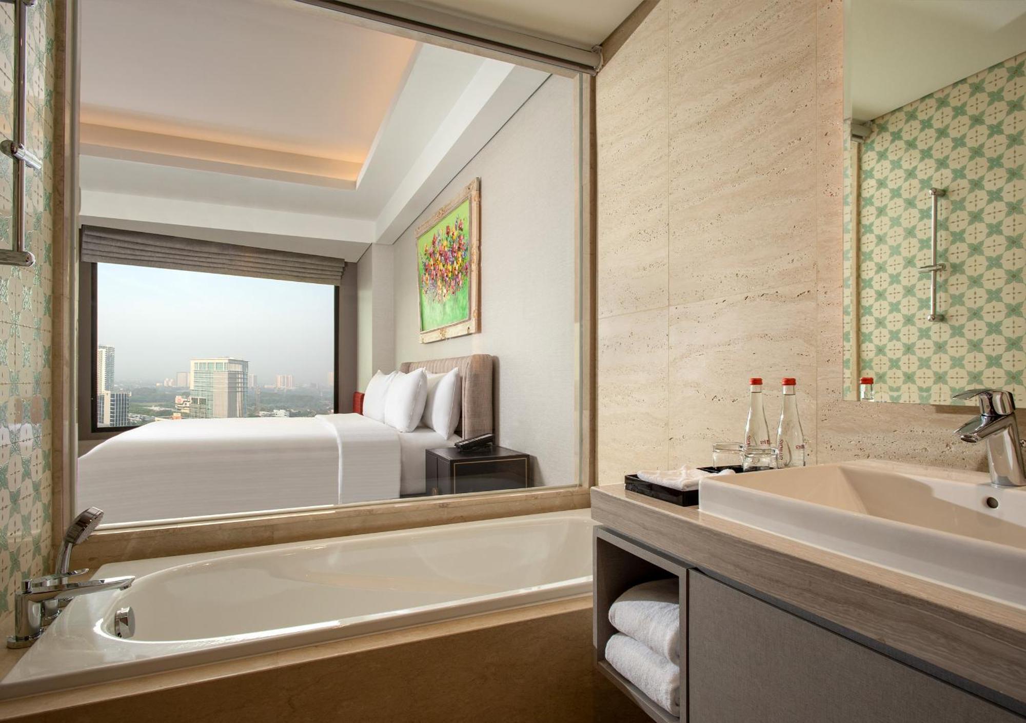 Trembesi Hotel Serpong Esterno foto