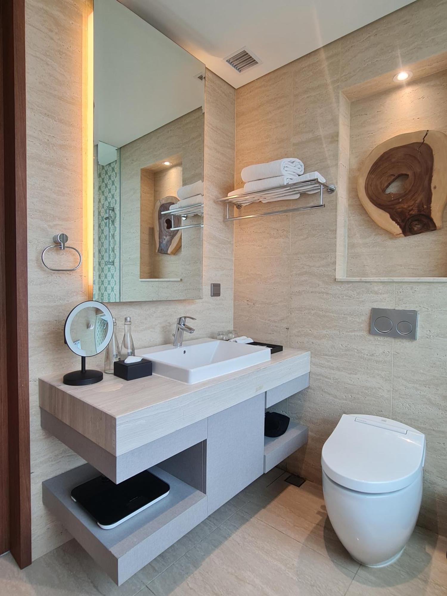 Trembesi Hotel Serpong Esterno foto